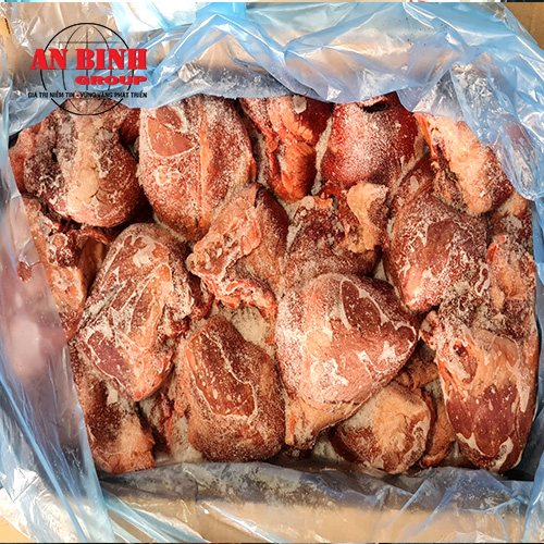 CÁNH GÀ KHÚC GIỮA BA LAN